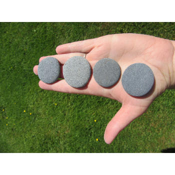 Flat ocean rocks, 10 rocks. 1 1/4 to 1 1/2 inches approx. flat ROUND beach rocks, Great for painting or carving necklace Pendants.